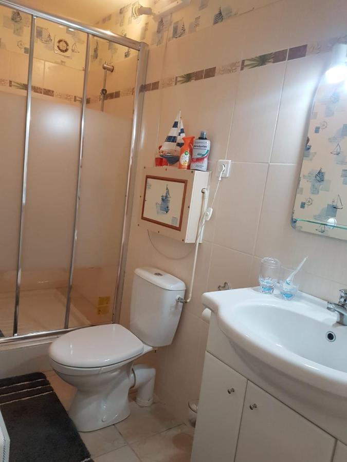 Charmante Maisonnette 2 Personnes Avec Wifi Surgeres Luaran gambar